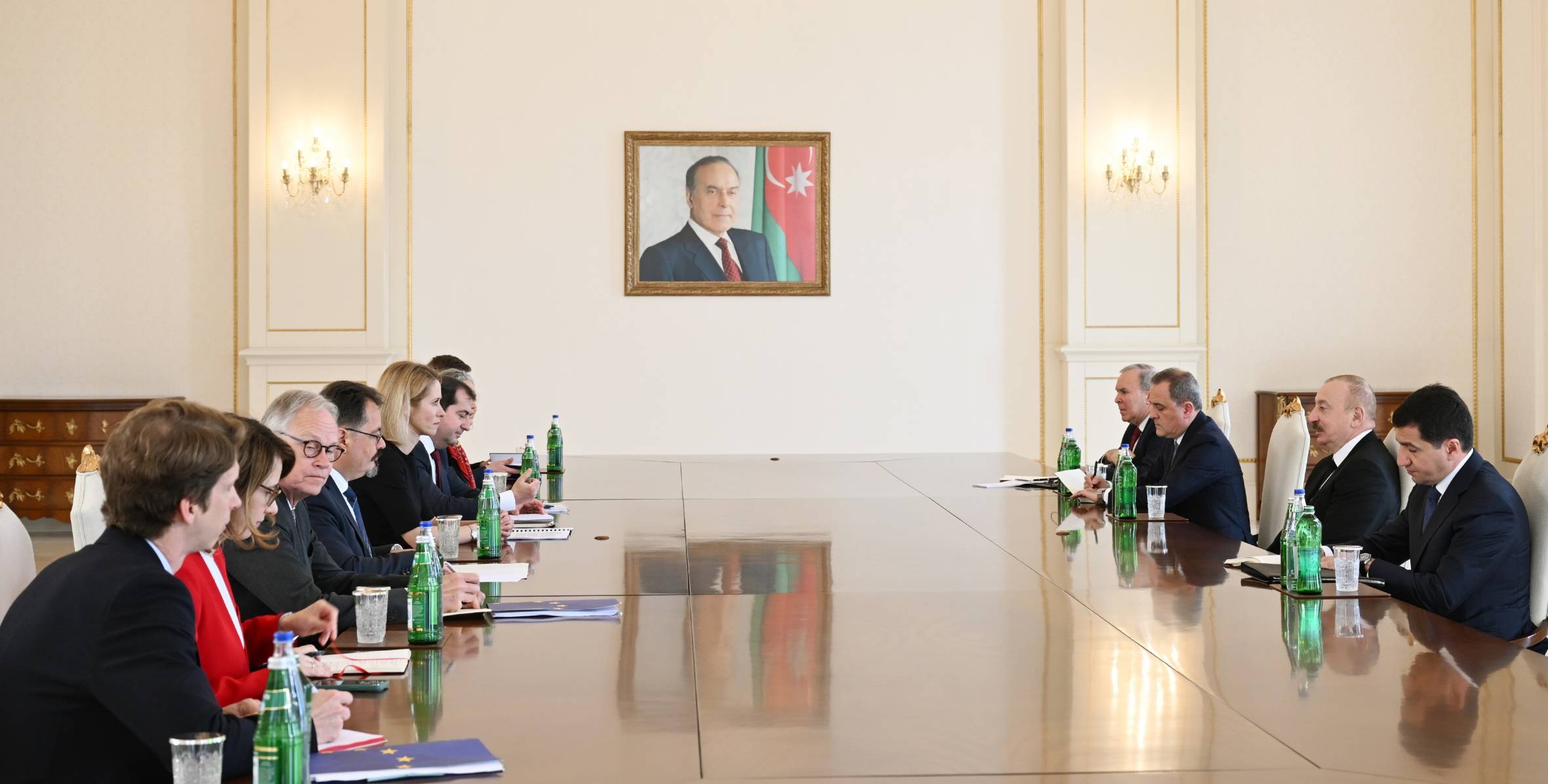 İlham Əliyev Avropa İttifaqının ali nümayəndəsi, Avropa Komissiyasının vitse-prezidenti Kaya Kallası qəbul edib Xeber basligi